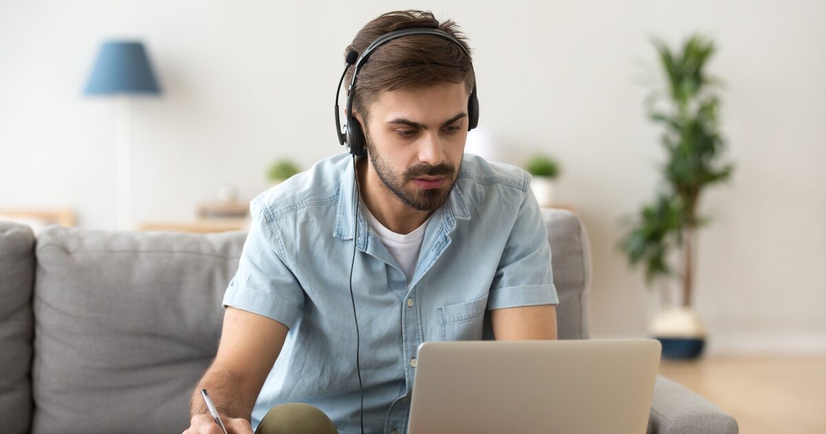 Licenciatura o maestría en Traducción